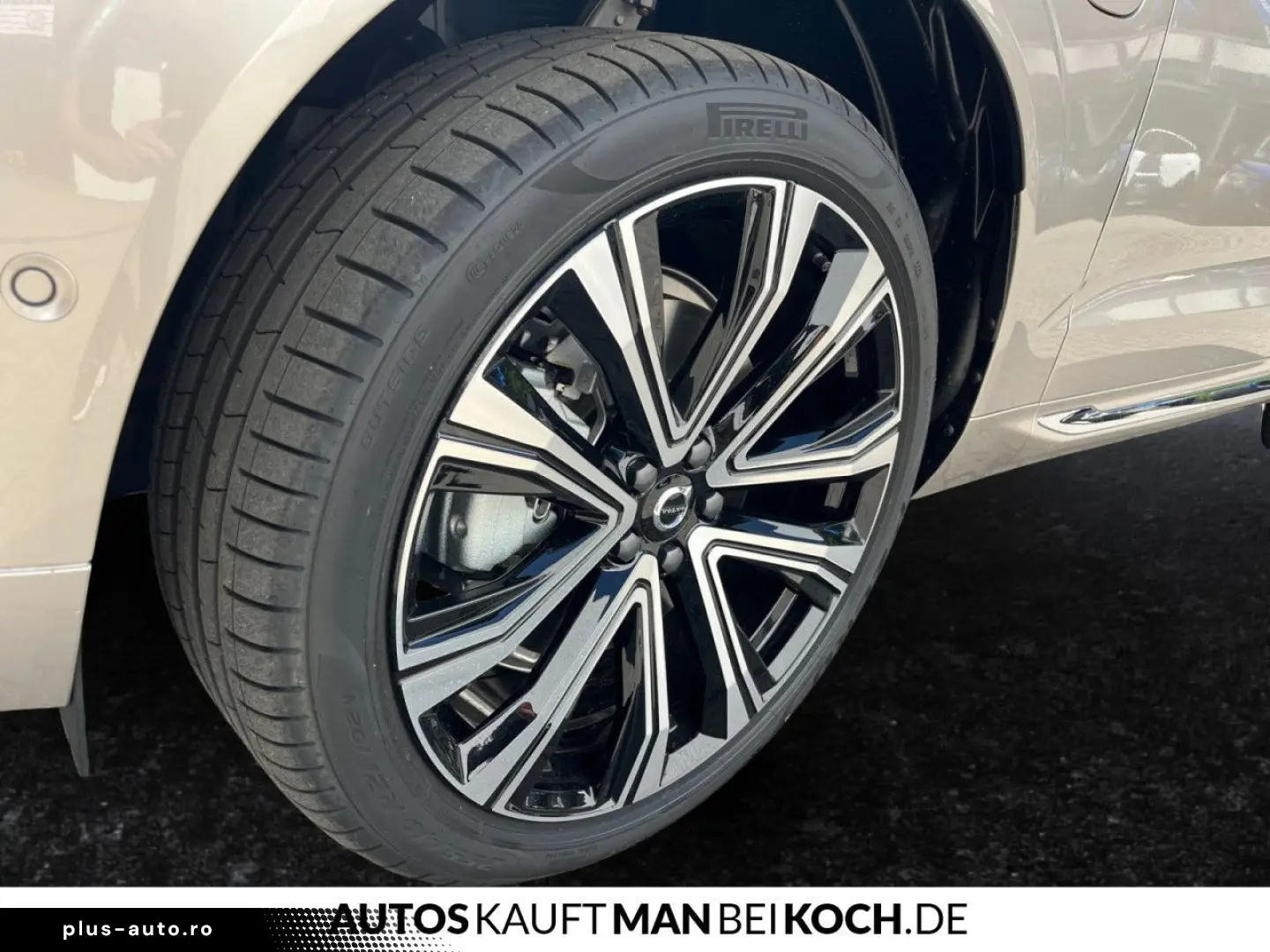 VOLVO XC60 T6 AWD Plug-in Hybrid Ultra Bright