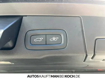 VOLVO XC60 T6 AWD Plug-in Hybrid Ultra Bright