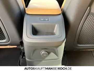 VOLVO XC60 T6 AWD Plug-in Hybrid Ultra Bright