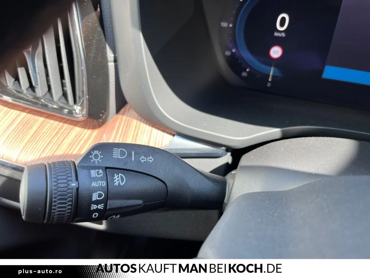 VOLVO XC60 T6 AWD Plug-in Hybrid Ultra Bright