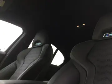 BMW M3 Competition M xDrive HUD KAMERA E SITZE LED