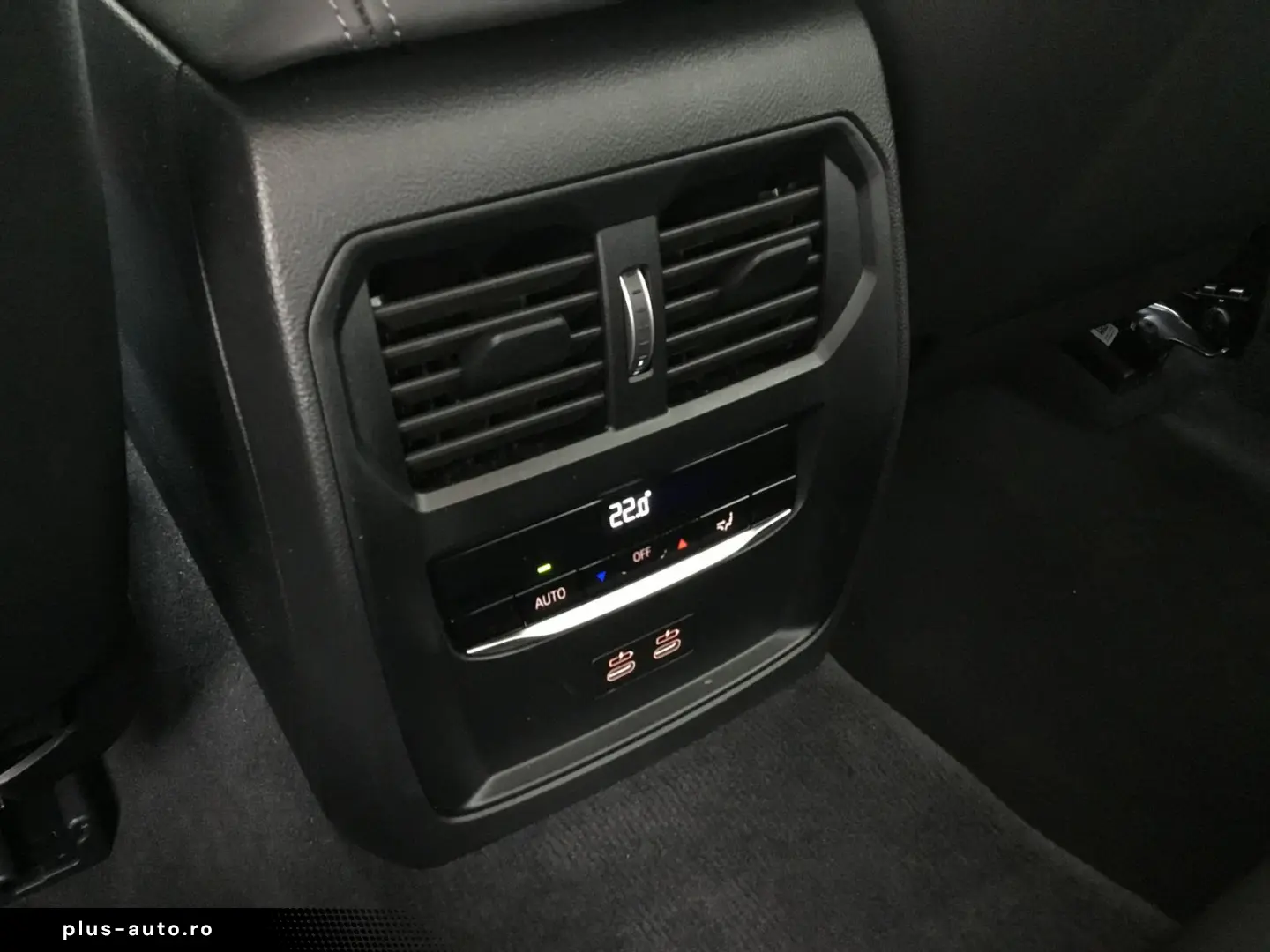 BMW M3 Competition M xDrive HUD KAMERA E SITZE LED