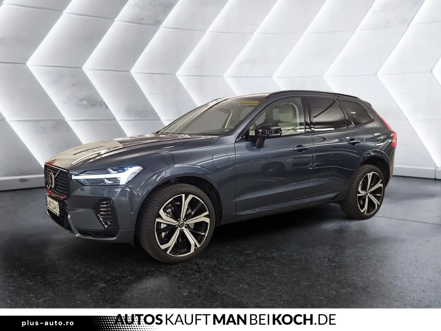 VOLVO XC60 T6 AWD Plug-in Hybrid Ultra Dark