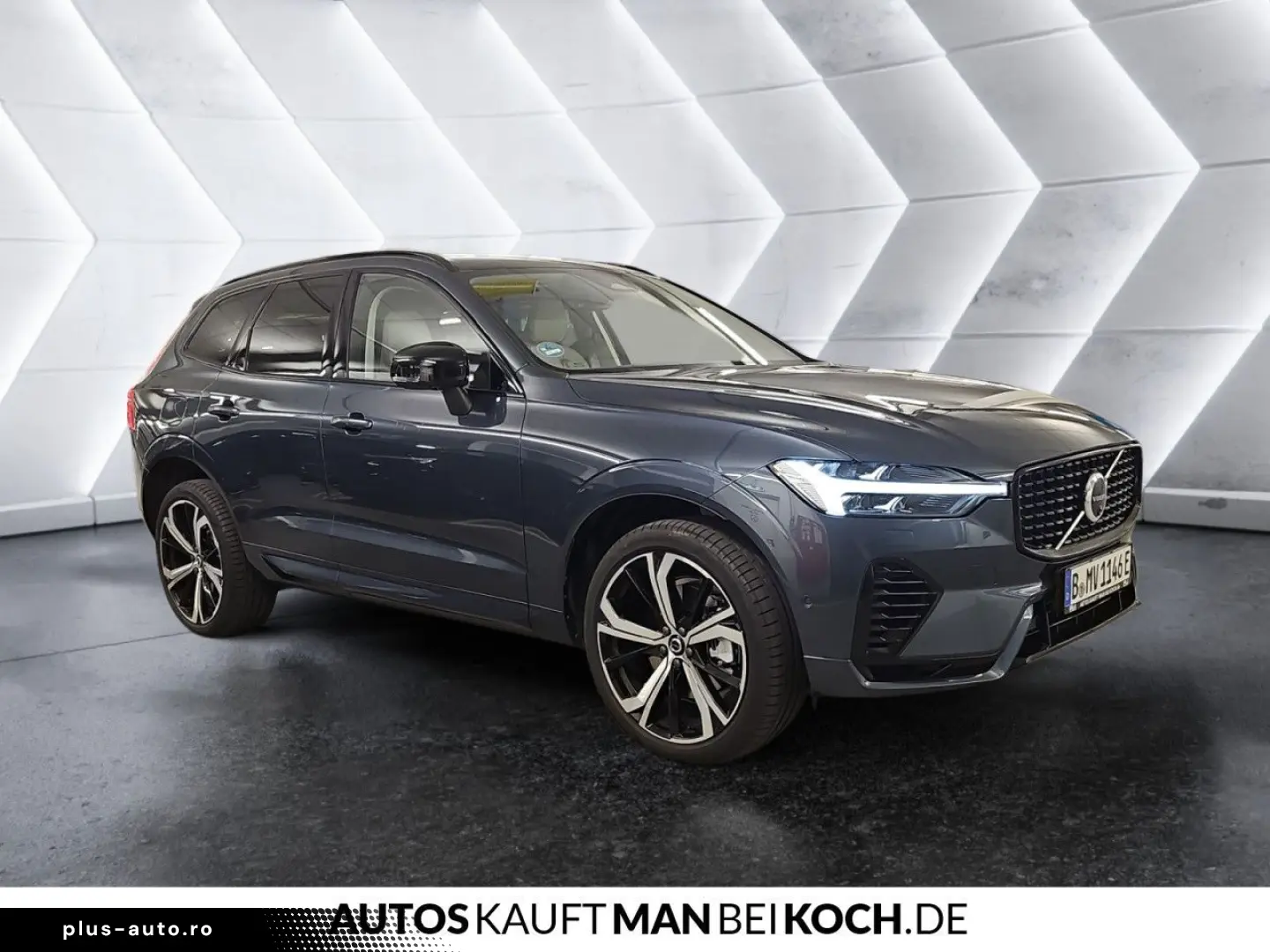 VOLVO XC60 T6 AWD Plug-in Hybrid Ultra Dark