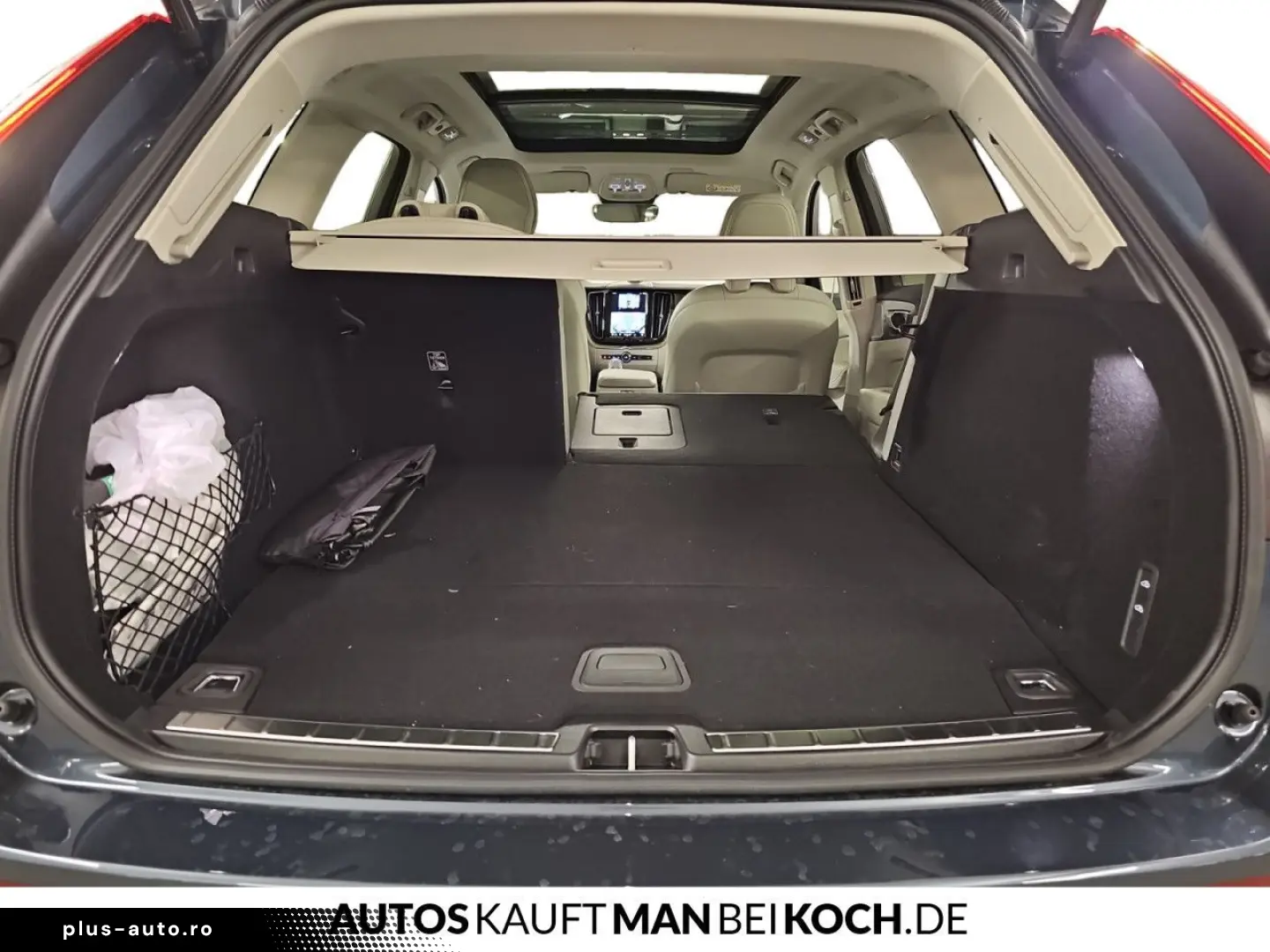 VOLVO XC60 T6 AWD Plug-in Hybrid Ultra Dark