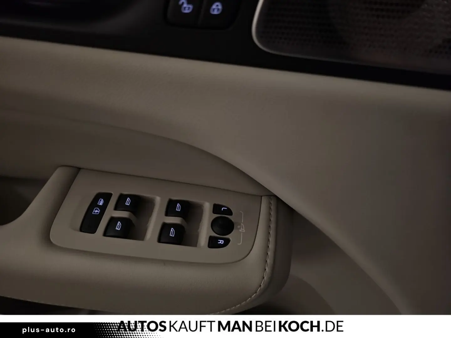 VOLVO XC60 T6 AWD Plug-in Hybrid Ultra Dark