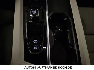 VOLVO XC60 T6 AWD Plug-in Hybrid Ultra Dark