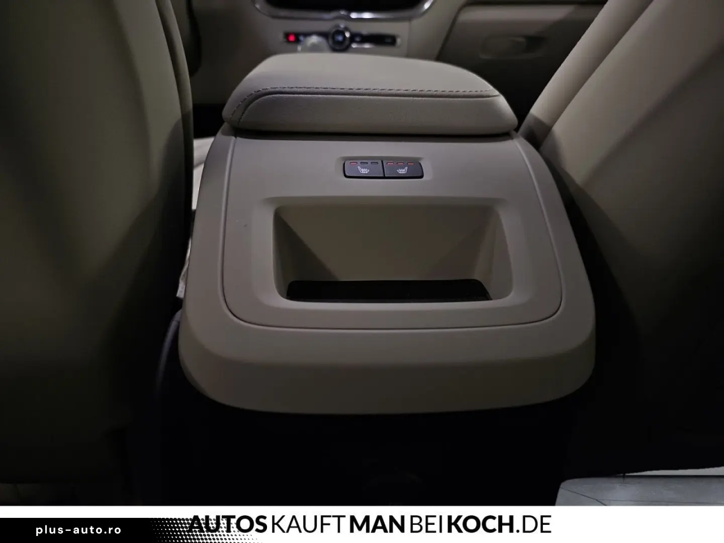 VOLVO XC60 T6 AWD Plug-in Hybrid Ultra Dark