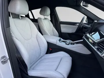 BMW X6 M60i xDrive M Sport Pro AHK DA&PA-Prof. H K