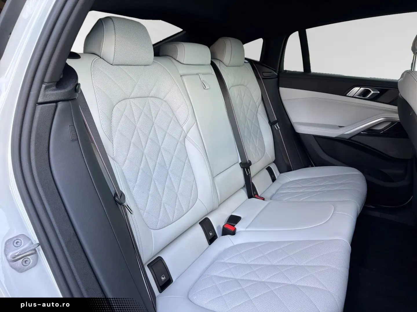 BMW X6 M60i xDrive M Sport Pro AHK DA&PA-Prof. H K