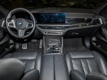 BMW X6 M60i xDrive M Sport PANO RFK NAVI LED DAB LM