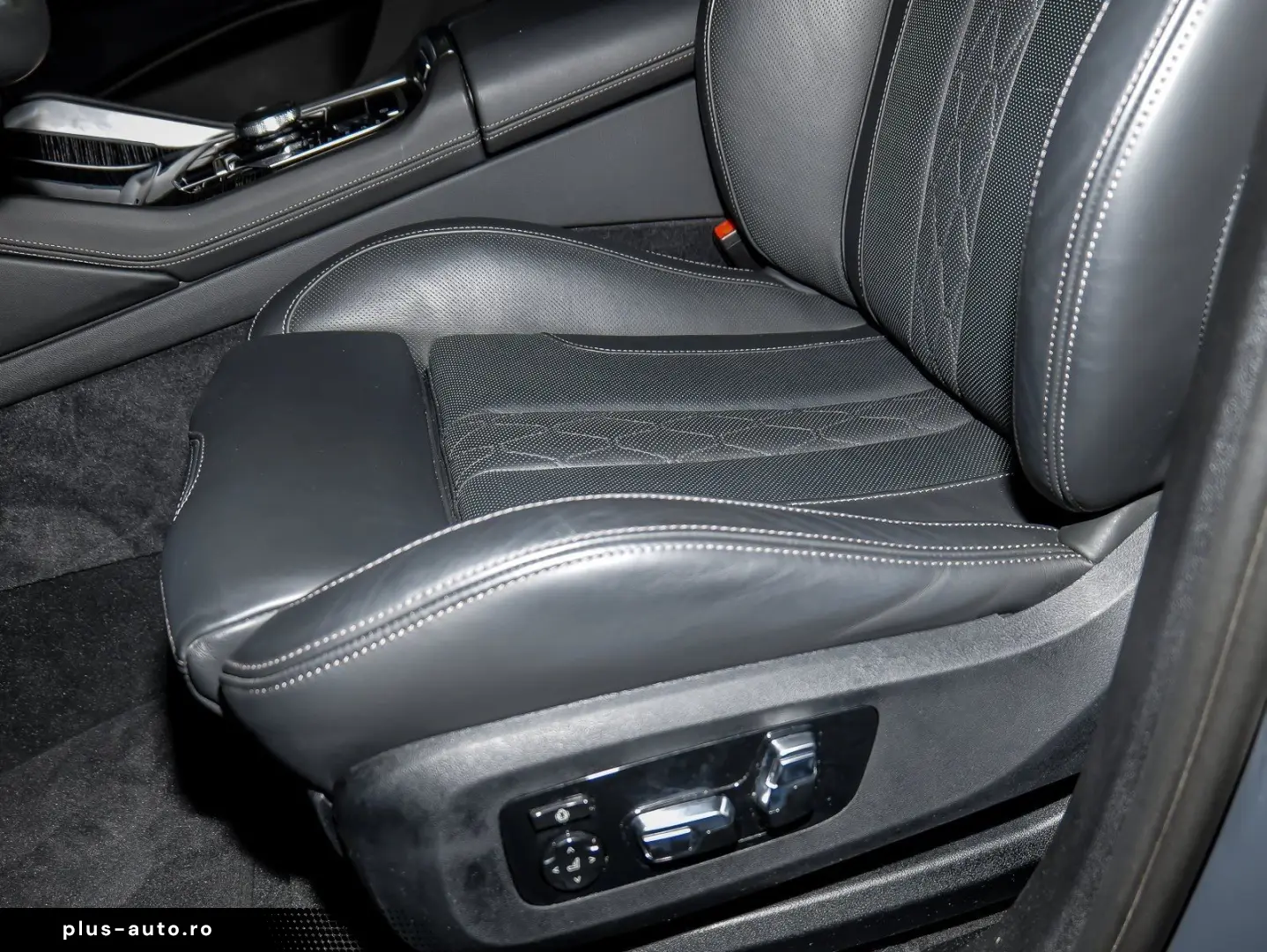 BMW X6 M60i xDrive M Sport PANO RFK NAVI LED DAB LM