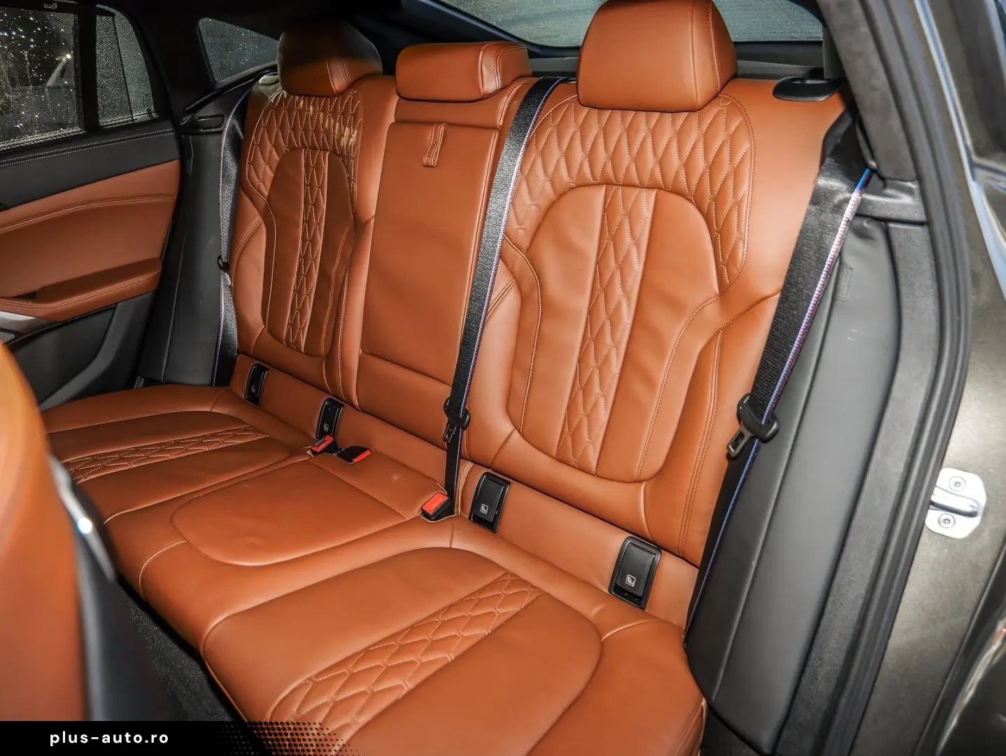 BMW X6 M60i xDrive M Sport PANO ACC RFK NAVI LED LM