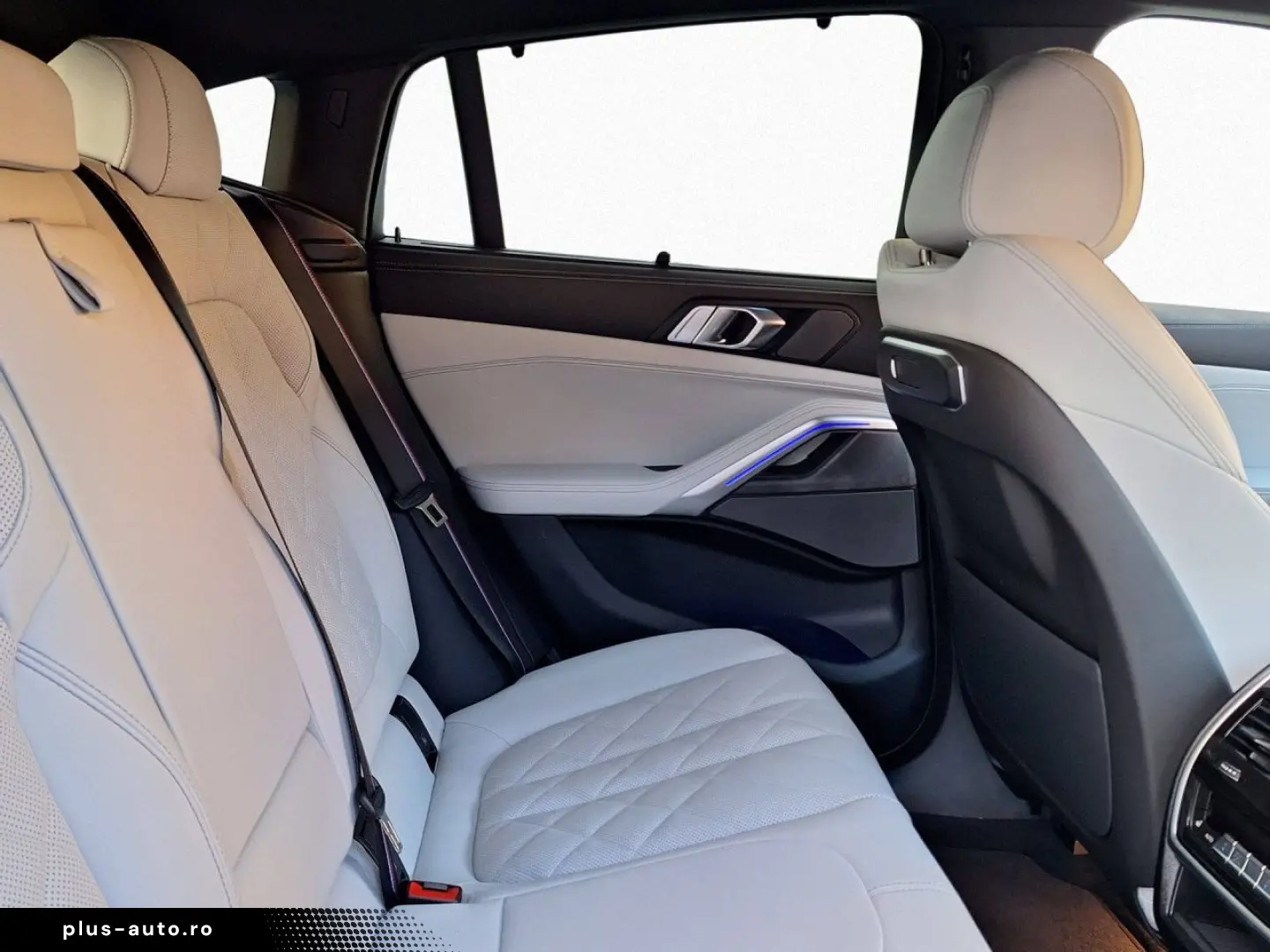 BMW X6 M60i xDrive DA PA-Prof H K Standh Pano AHK 22