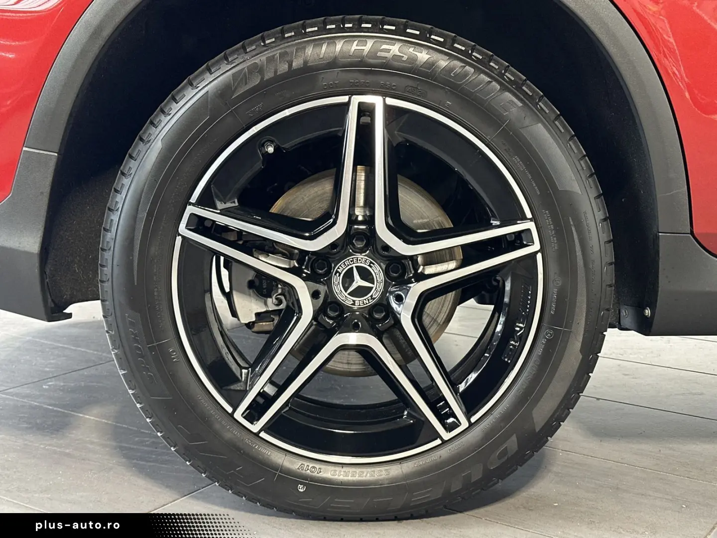 MERCEDES-BENZ GLC 300d 4M AMG-Line NAV LED KAMERA PANO DAB