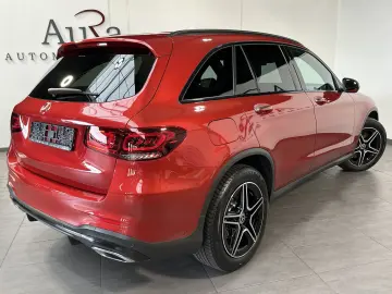 MERCEDES-BENZ GLC 300d 4M AMG-Line NAV LED KAMERA PANO DAB