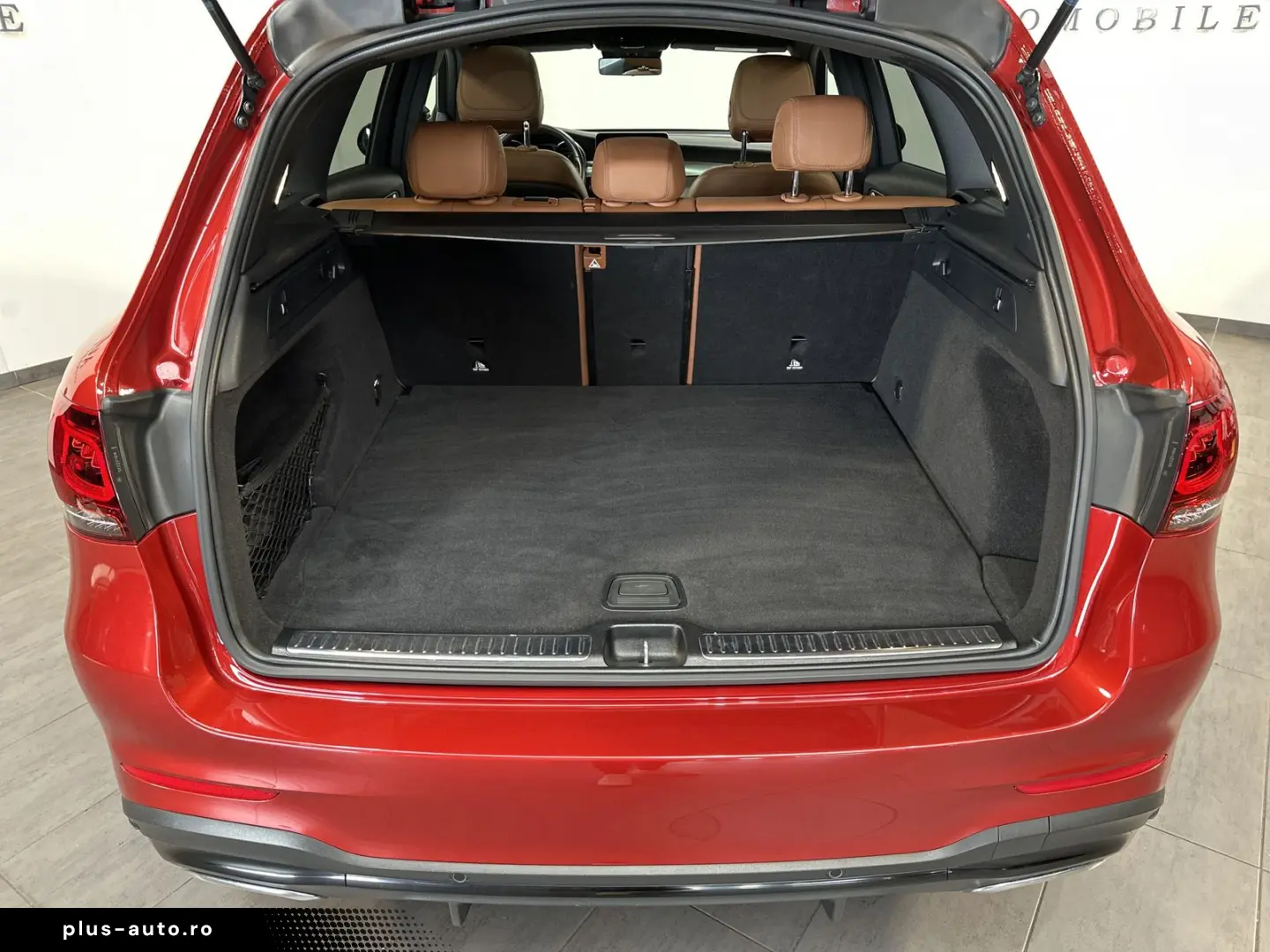 MERCEDES-BENZ GLC 300d 4M AMG-Line NAV LED KAMERA PANO DAB