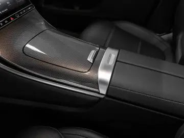 MERCEDES-BENZ GLC 300 e 4M AMG BURM MEMO 360