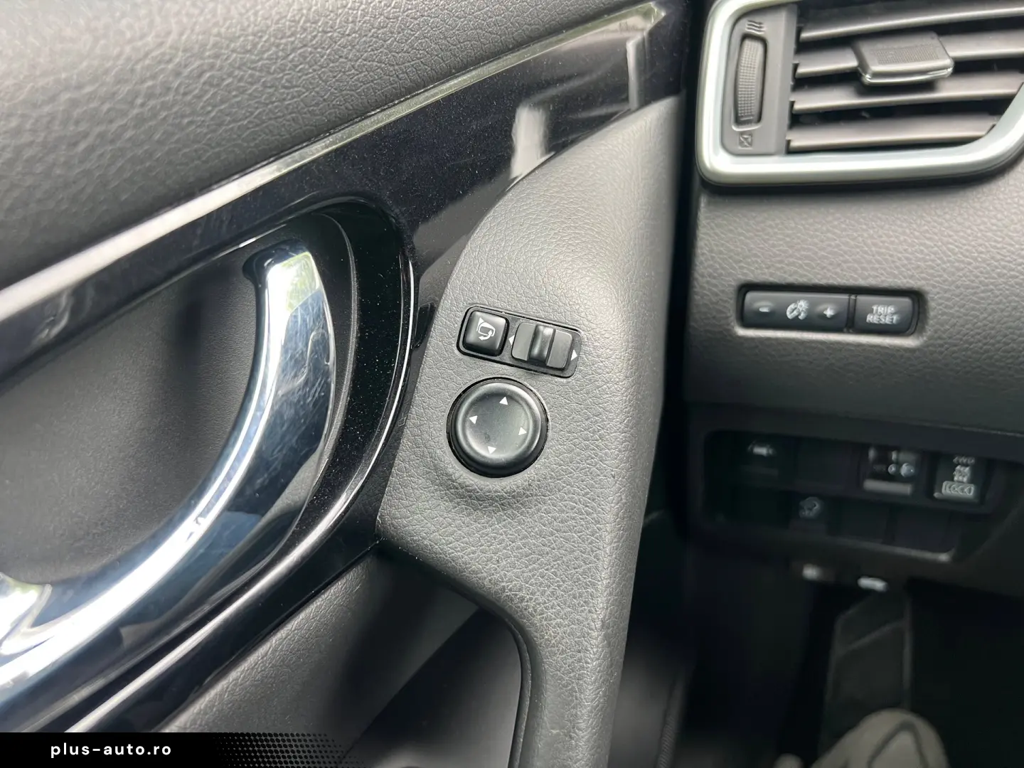 Nissan Qashqai 1.7 dCi ALL-MODE 4x4i ACENTA