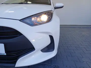 Toyota Yaris 1 5 VVT-i Hybrid Active Drive