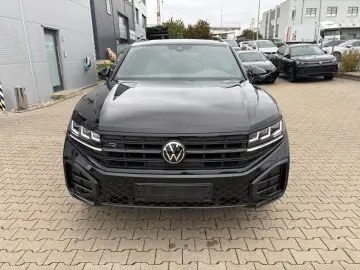 VW Touareg 3.0 TDI 4Motion R-Line