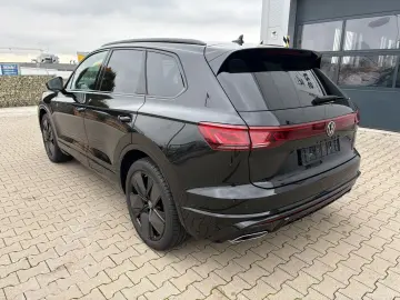 VW Touareg 3.0 TDI 4Motion R-Line