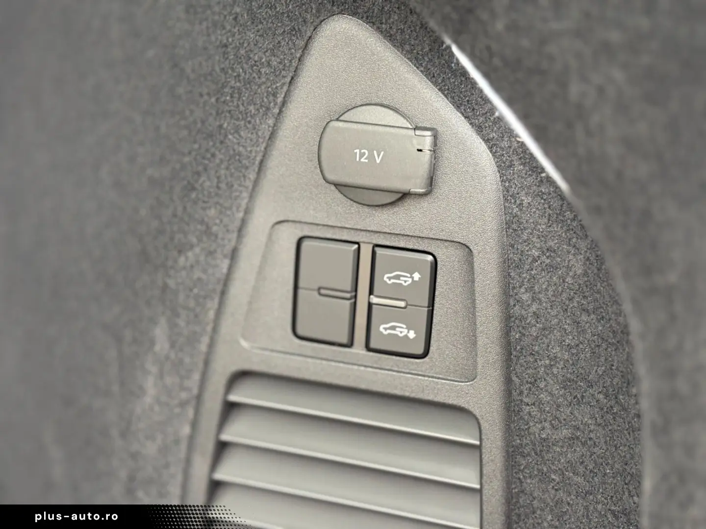 VW Touareg 3.0 TDI 4Motion R-Line