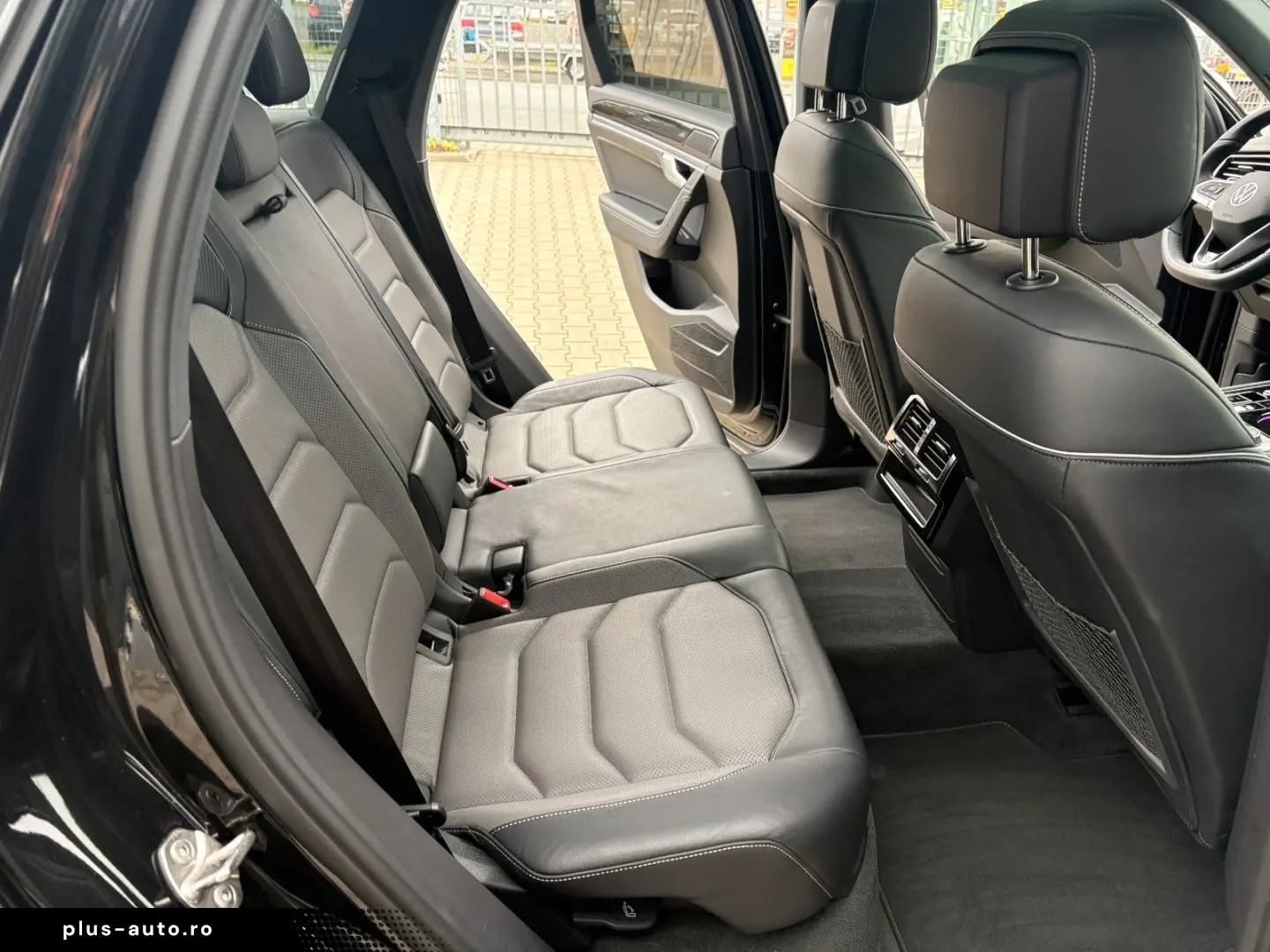 VW Touareg 3.0 TDI 4Motion R-Line