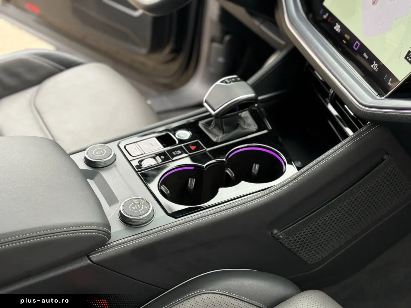 VW Touareg 3.0 TDI 4Motion R-Line