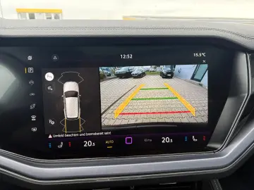 VW Touareg 3.0 TDI 4Motion R-Line