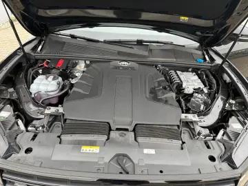 VW Touareg 3.0 TDI 4Motion R-Line