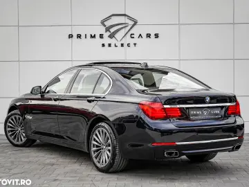 BMW Seria 7 750i xDrive Edition Exclusive