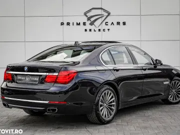 BMW Seria 7 750i xDrive Edition Exclusive