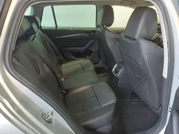 Škoda Octavia Combi STYLE 2.0 TDI DSG