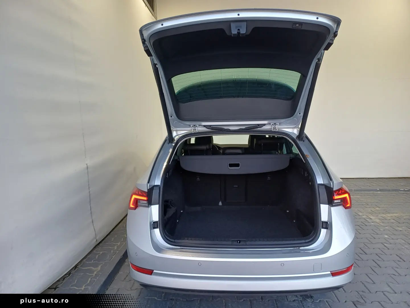 Škoda Octavia Combi STYLE 2.0 TDI DSG