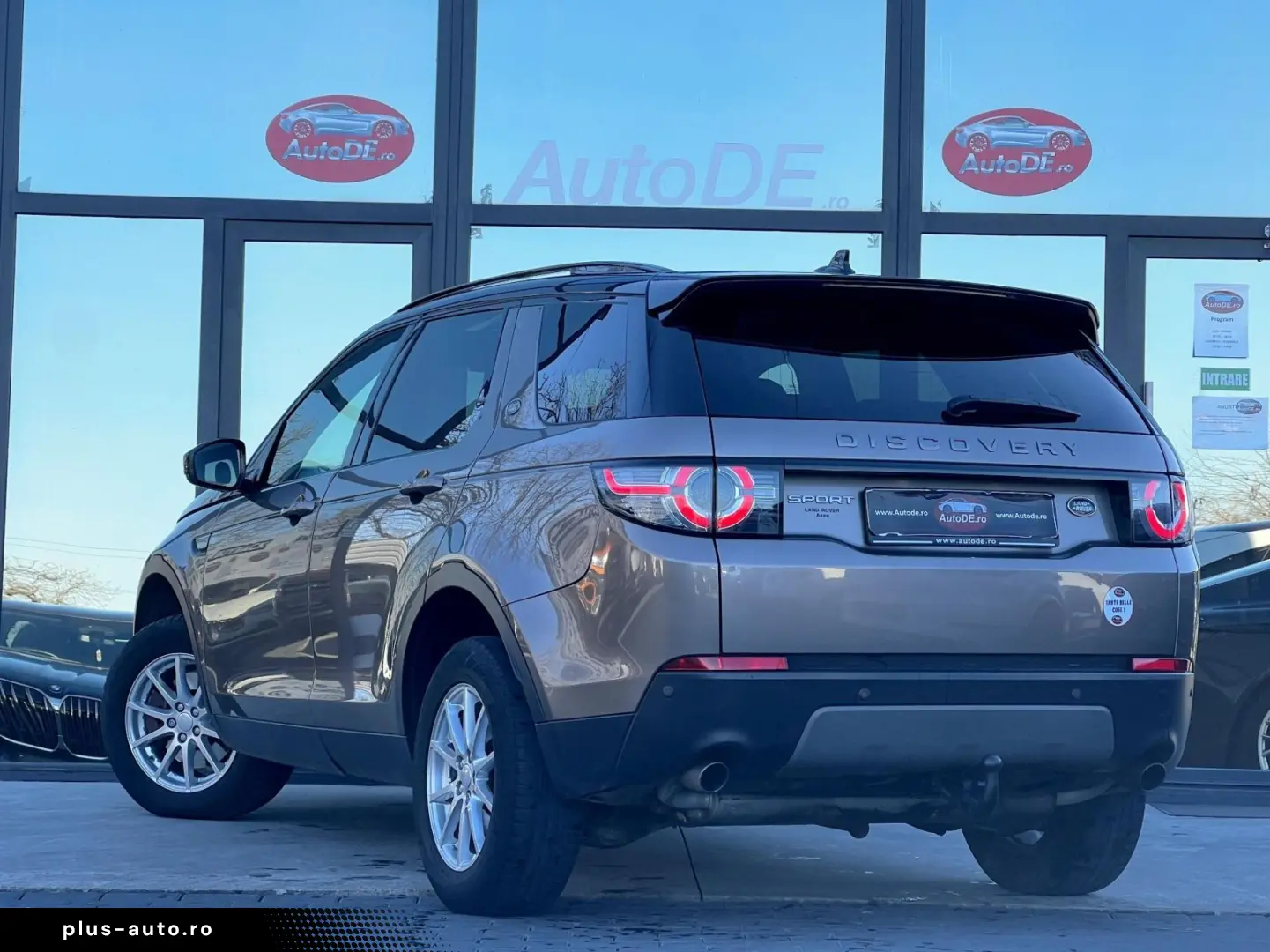 Land-Rover Discovery-Sport