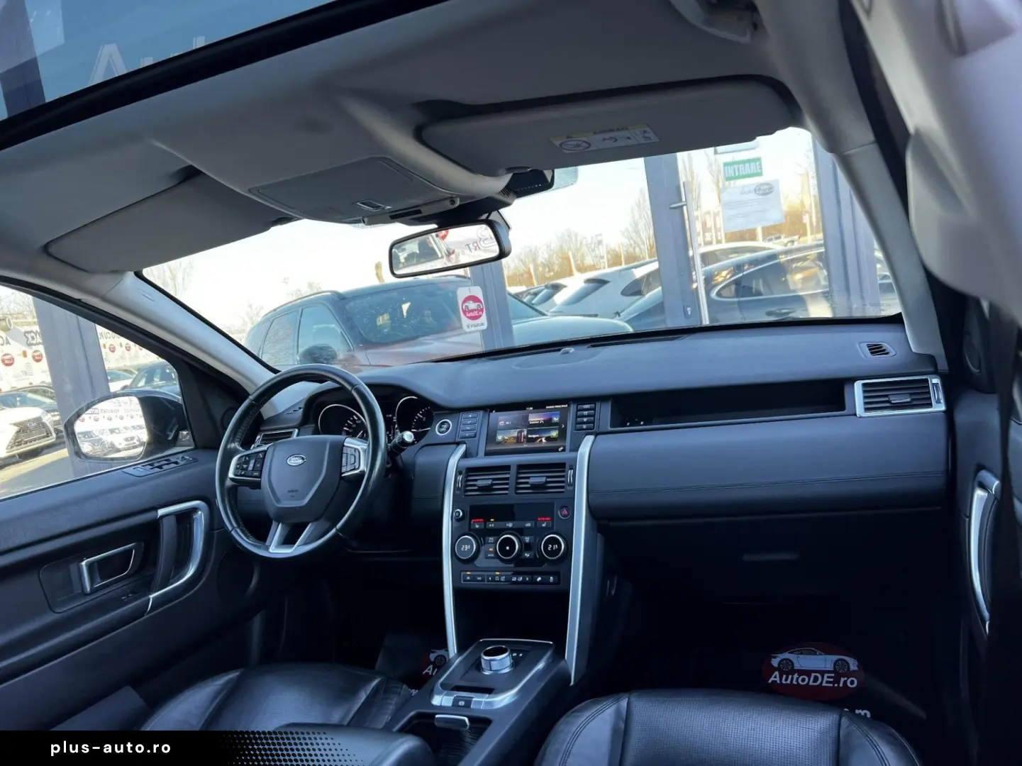 Land-Rover Discovery-Sport