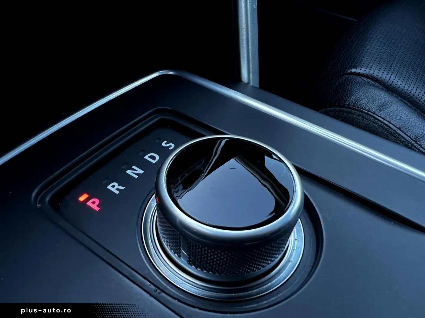 Land-Rover Discovery-Sport