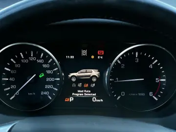 Land-Rover Discovery-Sport