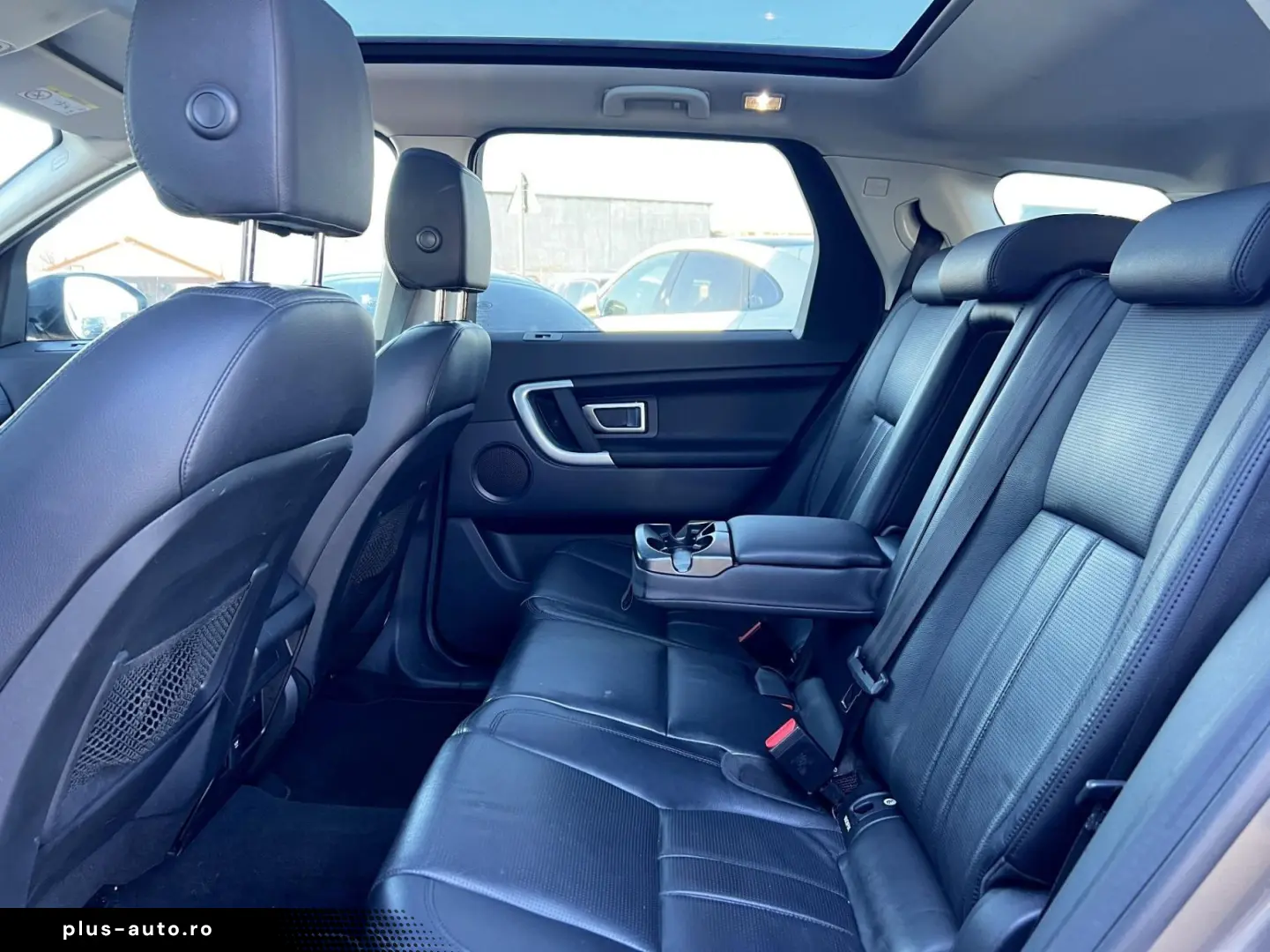 Land-Rover Discovery-Sport