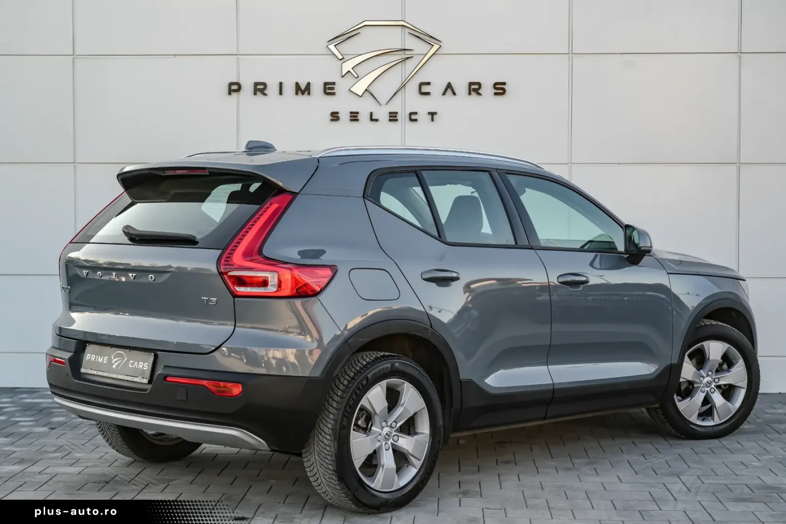 Volvo XC 40 T3 AT8 Momentum Pro