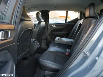 Volvo XC 40 T3 AT8 Momentum Pro