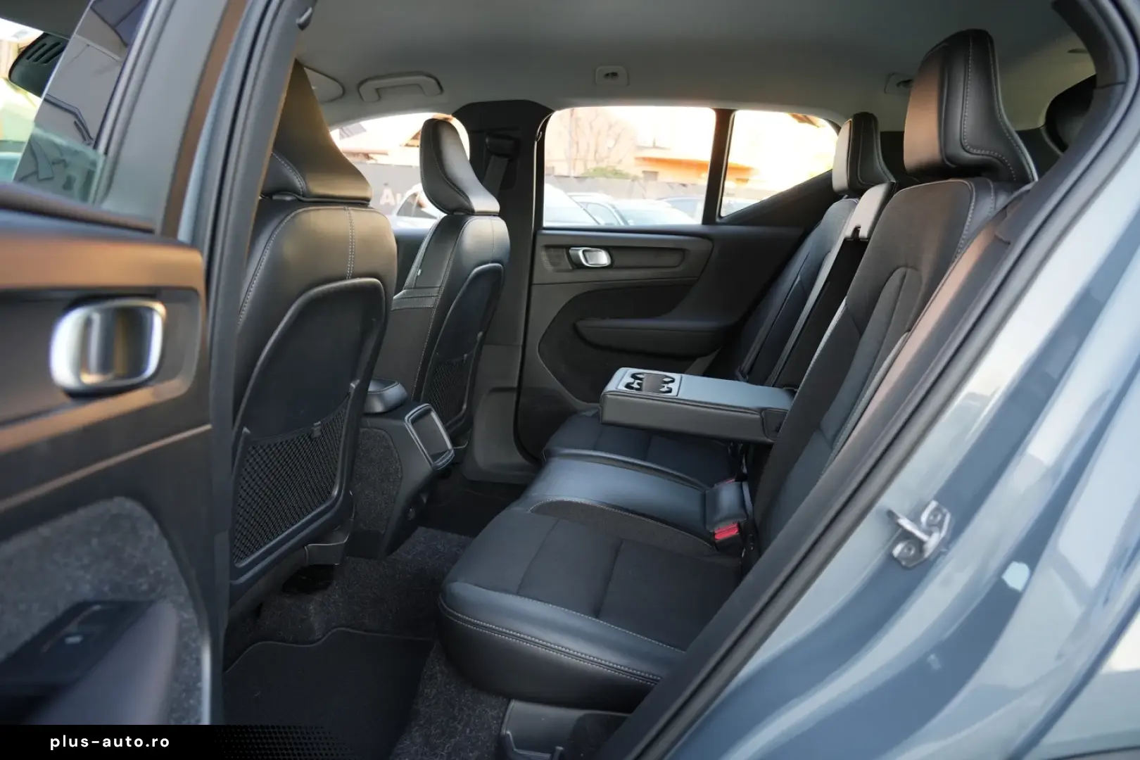 Volvo XC 40 T3 AT8 Momentum Pro