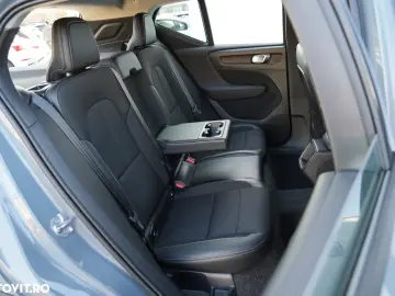 Volvo XC 40 T3 AT8 Momentum Pro