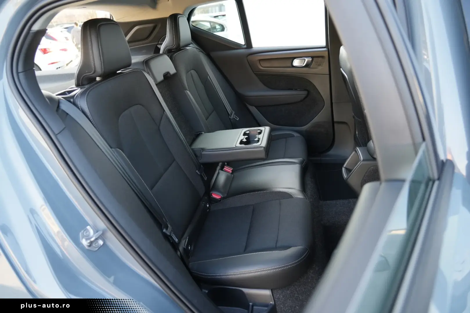 Volvo XC 40 T3 AT8 Momentum Pro