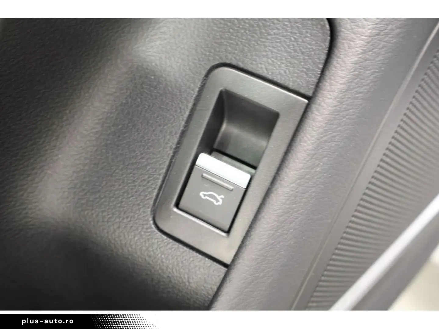 AUDI RS 6 Avant 4.0 TFSI quattro performance Navi Mat