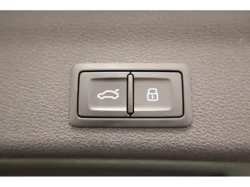 AUDI RS 6 Avant 4.0 TFSI quattro performance Navi Mat