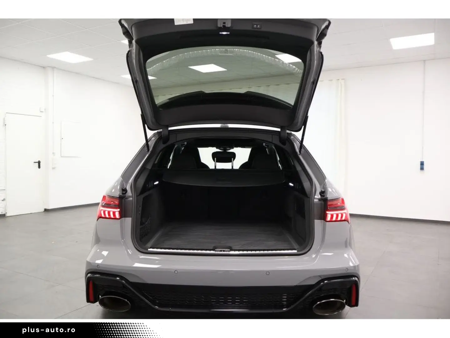 AUDI RS 6 Avant 4.0 TFSI quattro performance Navi Mat