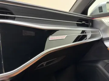 AUDI RS6 HeadUP MatrixLED Pano B&O 360  ACC Sitzlüft.