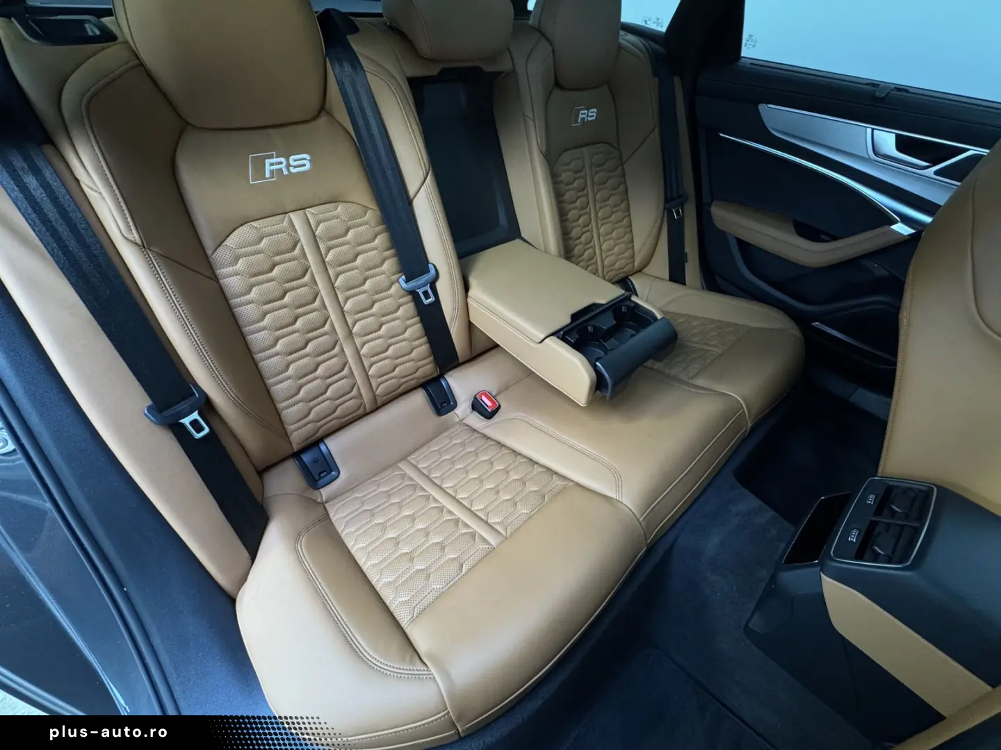 AUDI RS6 HeadUP MatrixLED Pano B&O 360  ACC Sitzlüft.